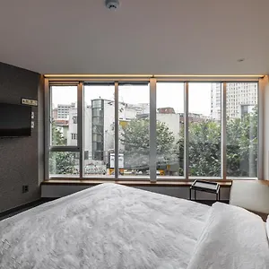 Pillowsopher Hongdae 酒店